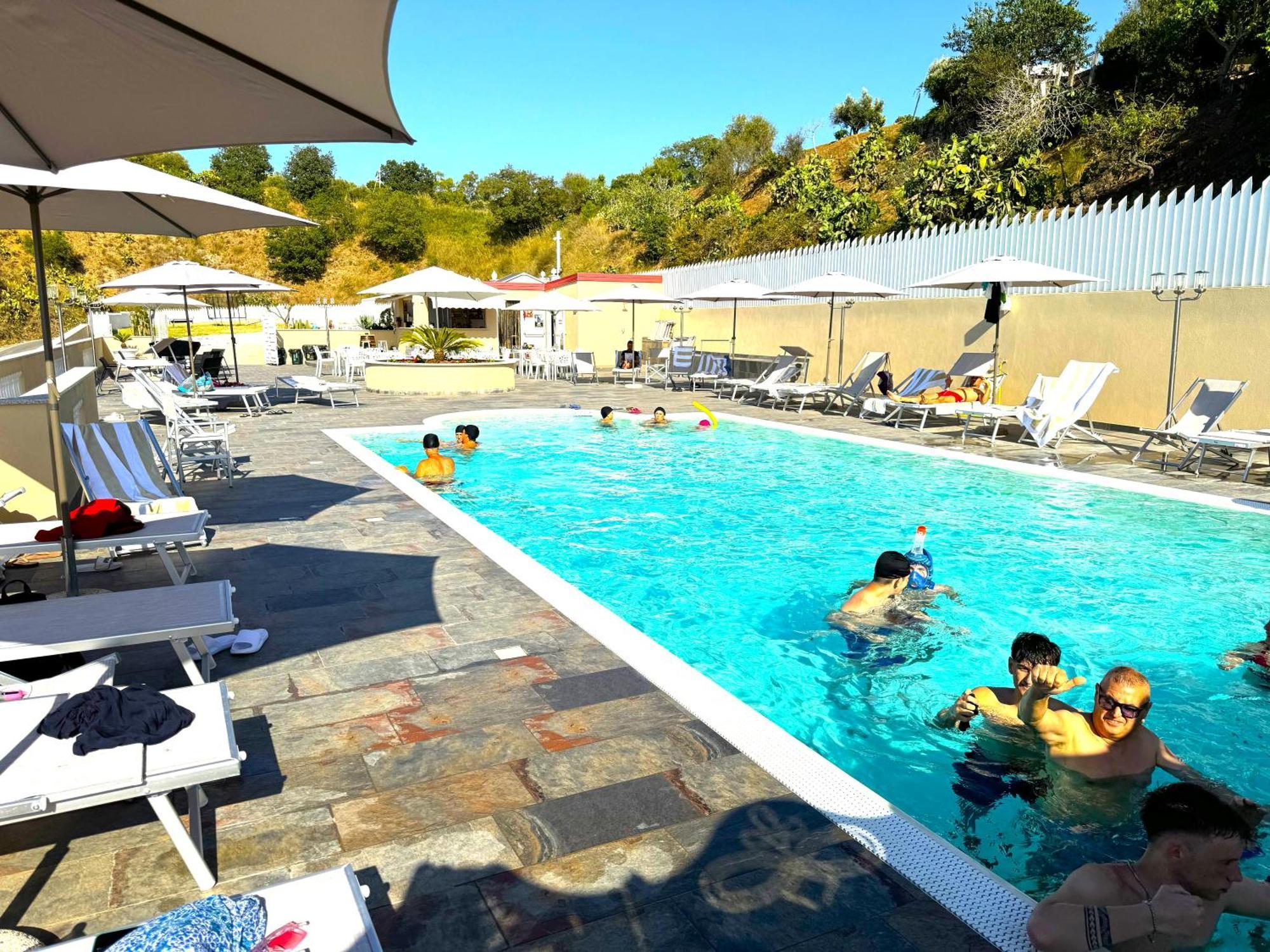 Bloom Tropea Aparthotel Ciaramiti Kültér fotó